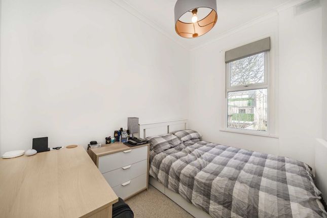 Flat for sale in Pelham Road, London