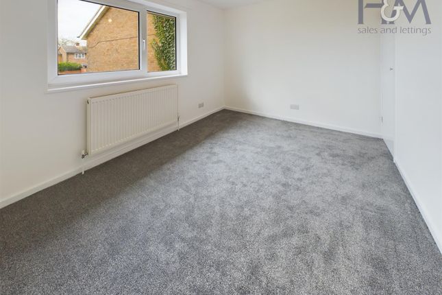End terrace house to rent in Newton Road, Stevenage