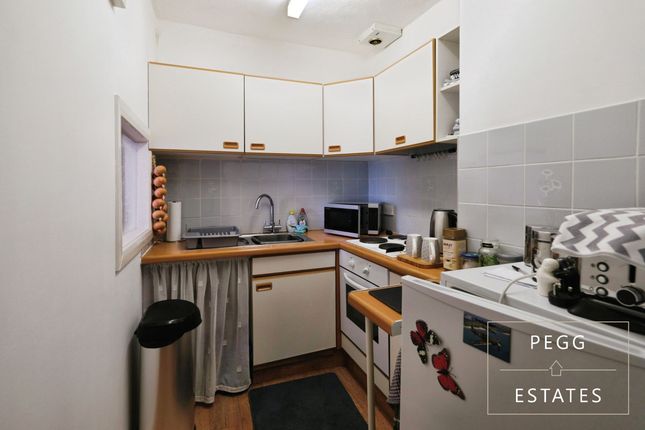 Flat 2, Dunmoil, Paignton photo 4