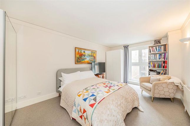 Flat 77, Artillery Mansions, Victoria Street, London photo 4