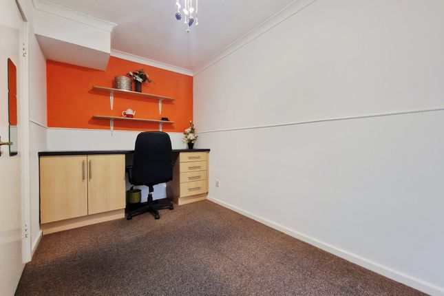 37, Tinniswood, Preston photo 5