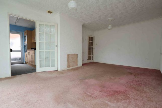 81, Kingston Avenue, Clevedon photo 4