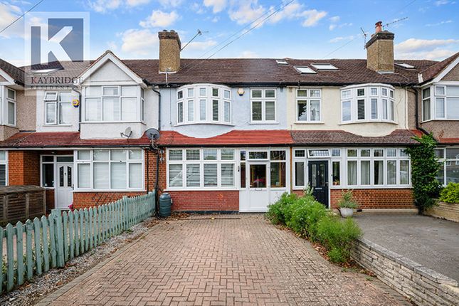 Stoneleigh Avenue, Worcester Park - Kt4 8Yb
