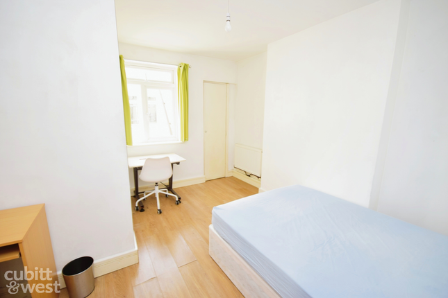 Room to rent in Lewes Road, Brighton