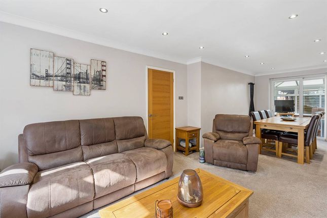 31, Barrington Crescent, Birchington photo 4