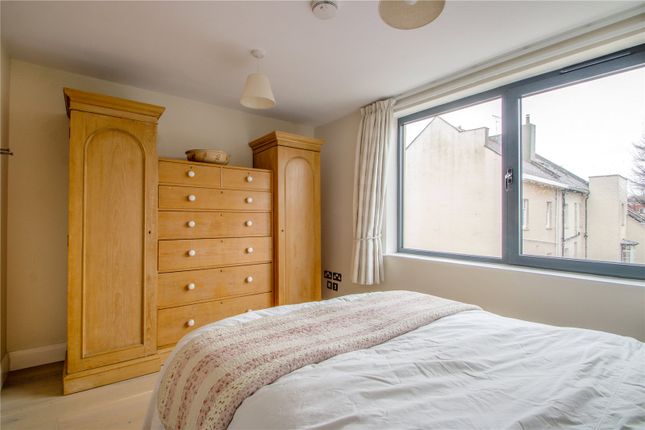 Town house for sale in Coronation Road, Southville, Bristol