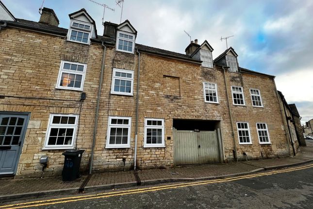 Terraced house to rent in Gloucester Street, Cirencester, Gloucestershire