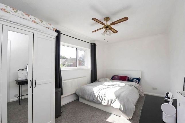 10 Foxhill Road, Manchester photo 4