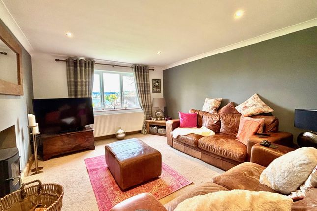 Dalia House, Starth Lane, Tansley photo 4