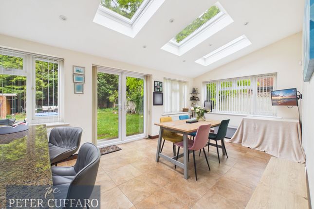 16 Hoddesdon Road, Ware photo 3