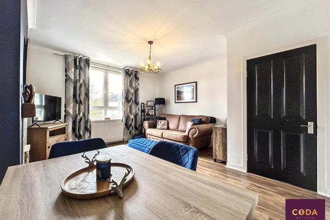 12, Bothlyn Road, Glasgow photo 4