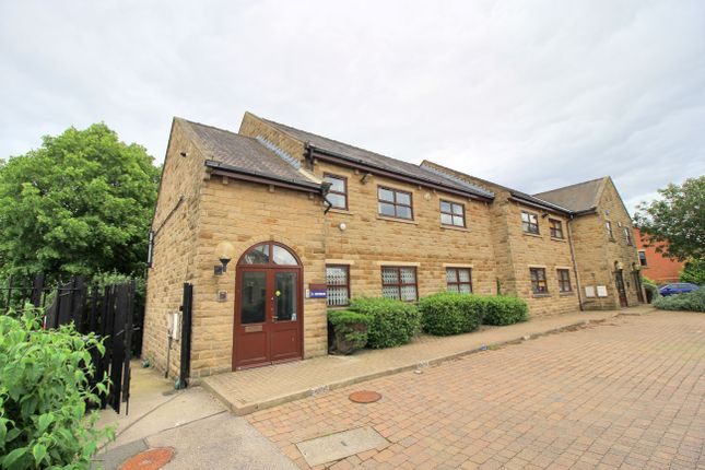 Office to let in Victoria Court, Morley