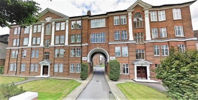 31, Eagle Lodge, Golders Green photo 4