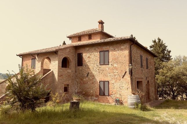 Farmhouse for sale in Montepulciano Vineyard Estate, Montepulciano, Tuscany