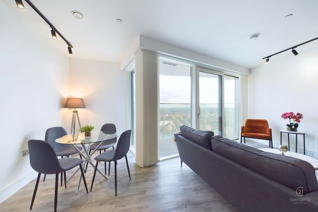 Flat to rent in Icon Tower, 8 Portal Way, Acton, London