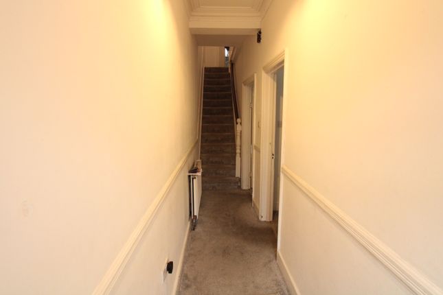 25, Chasefield Road, London photo 3