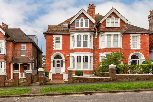 Thumbnail Flat for sale in Surrenden Road, Brighton