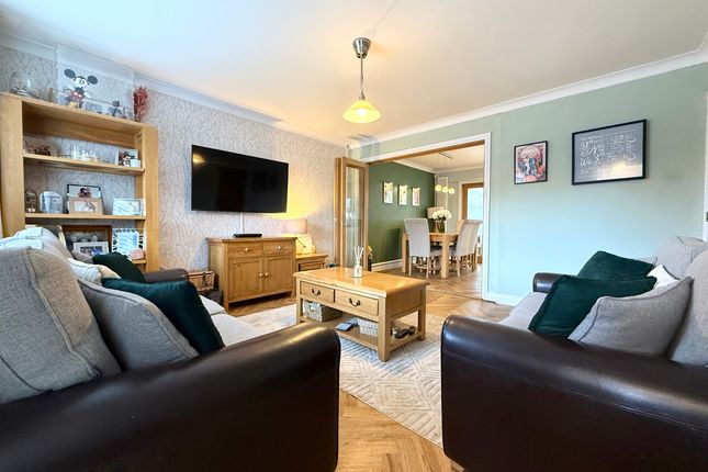 42 Forest View, Mountain Ash photo 2