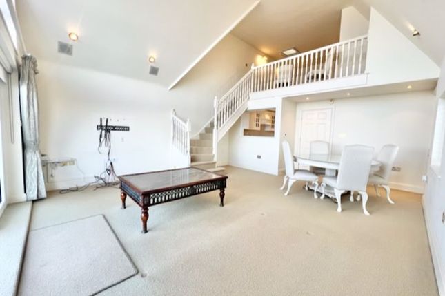 Flat for sale in Queens Parade, Cleethorpes