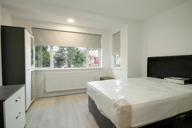 Thumbnail Room to rent in East Hill, Wembley