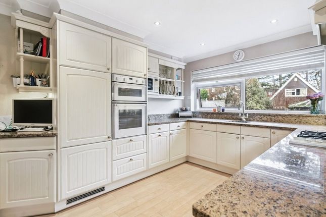 86, Barnards Hill, Marlow photo 2
