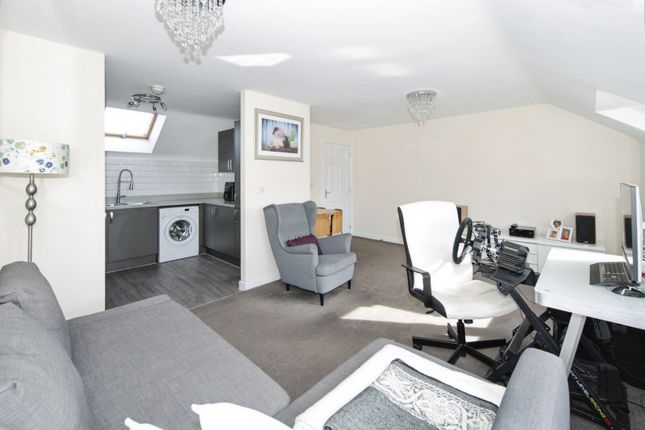 4, Stokesay Close, West Midlands photo 3