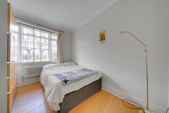 Flat for sale in Barons Keep, Gliddon Road, Court