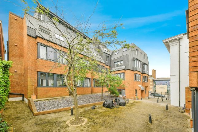 Thumbnail Flat for sale in Brand Street, Hitchin