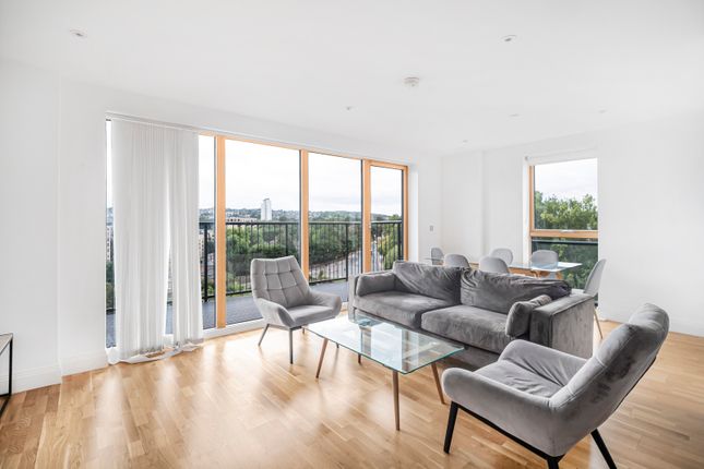 Flat 902,, Weston Point, London photo 4