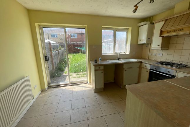 61, Addington Way, Luton photo 4