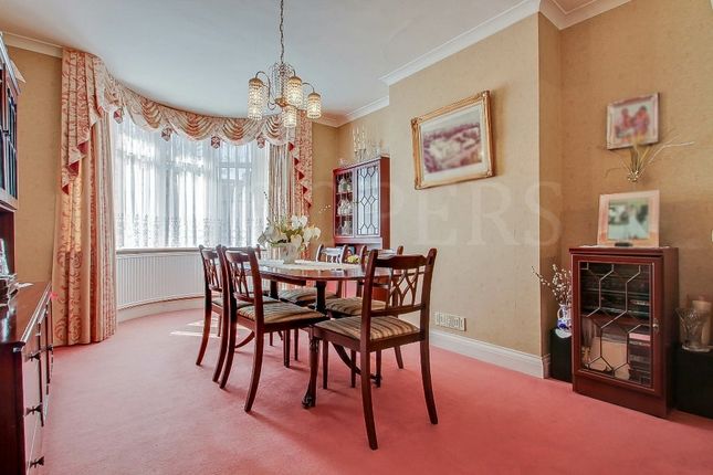 24, Ashcombe Park, London photo 3