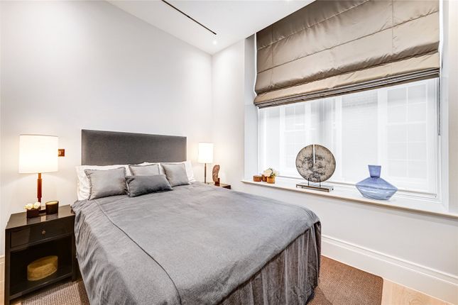 Flat to rent in Old Queen Street, Westminster Abbey