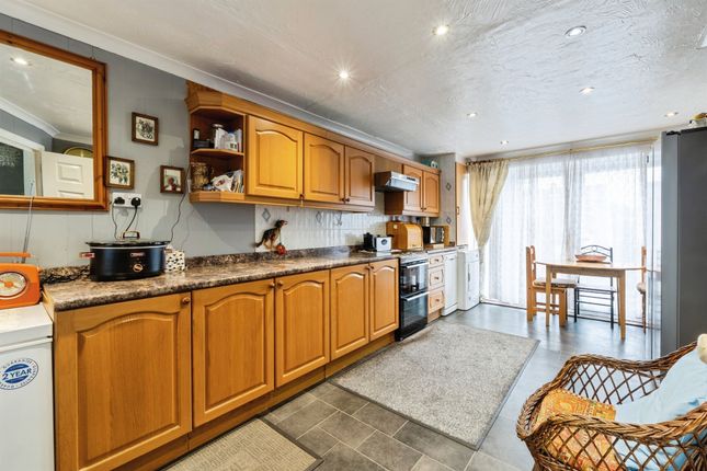10, Stearne Close, Thetford photo 4