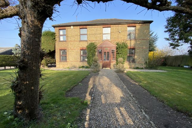 Rolphs House, Blasford Hill, Little Waltham, Chelmsford CM3 3Pf