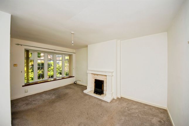 10, Langley Close, Wirral photo 4