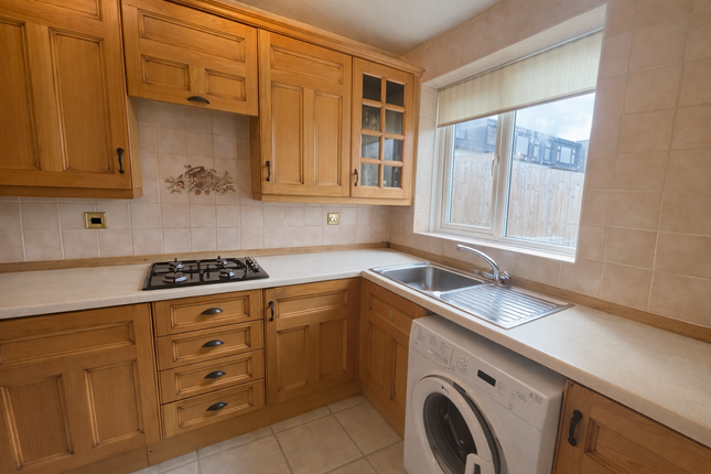 1, Crestville Road, Bradford photo 5