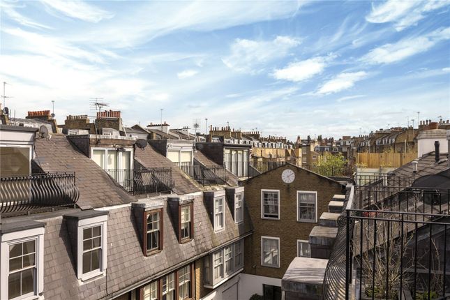 Mews house for sale in St. Catherines Mews, London