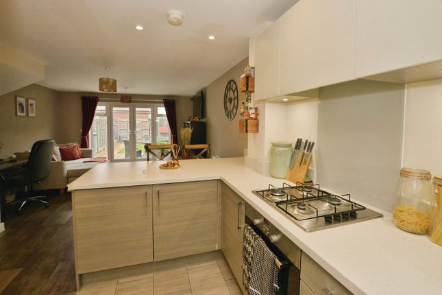 18, Harrier Drive, Kent photo 4