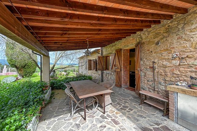 Farmhouse for sale in Strada Provinciale Del Poggetto, Guardistallo, Pisa, Tuscany, Italy