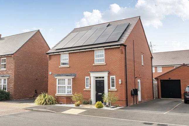 4-bed house on 38 Evans Orchard, Bedford, £490,000