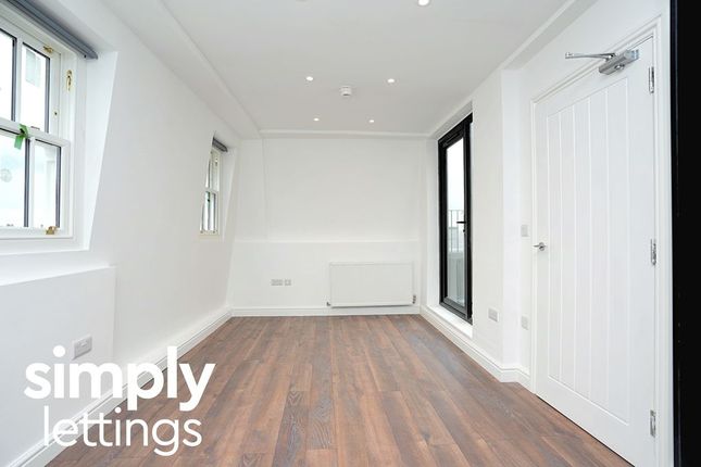 Room 3, 12-13, College Place, Brighton photo 3