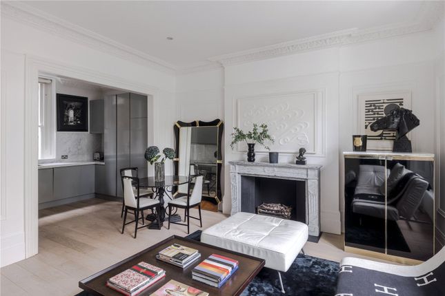 Flat for sale in Newton Road, Notting Hill, London