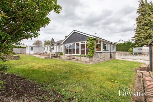 73, Chestnut Springs, Swindon photo 2