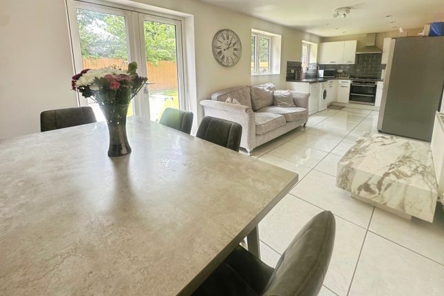 41, Ranger Drive, Wolverhampton photo 3