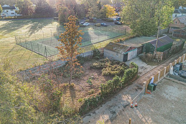 Land to the East of Orchard Stables, Burcot photo 2