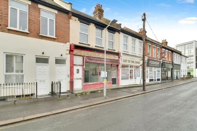 Retail premises to let in Chase Road, Southend On Sea