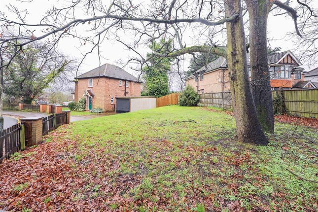 Thumbnail Detached house for sale in Ickenham, Uxbridge