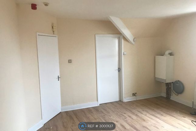 Flat, East Parade, Harrogate photo 4