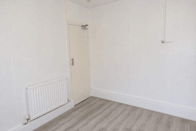 18, Wood Road, Treforest, Pontypridd photo 5