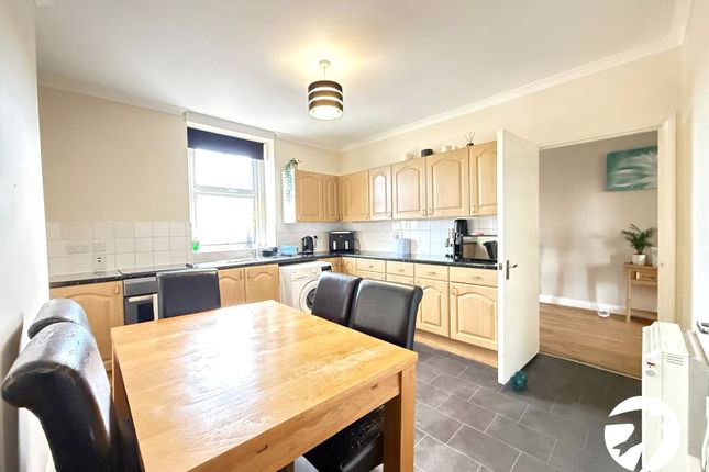 15b, Delacourt Road, London photo 2